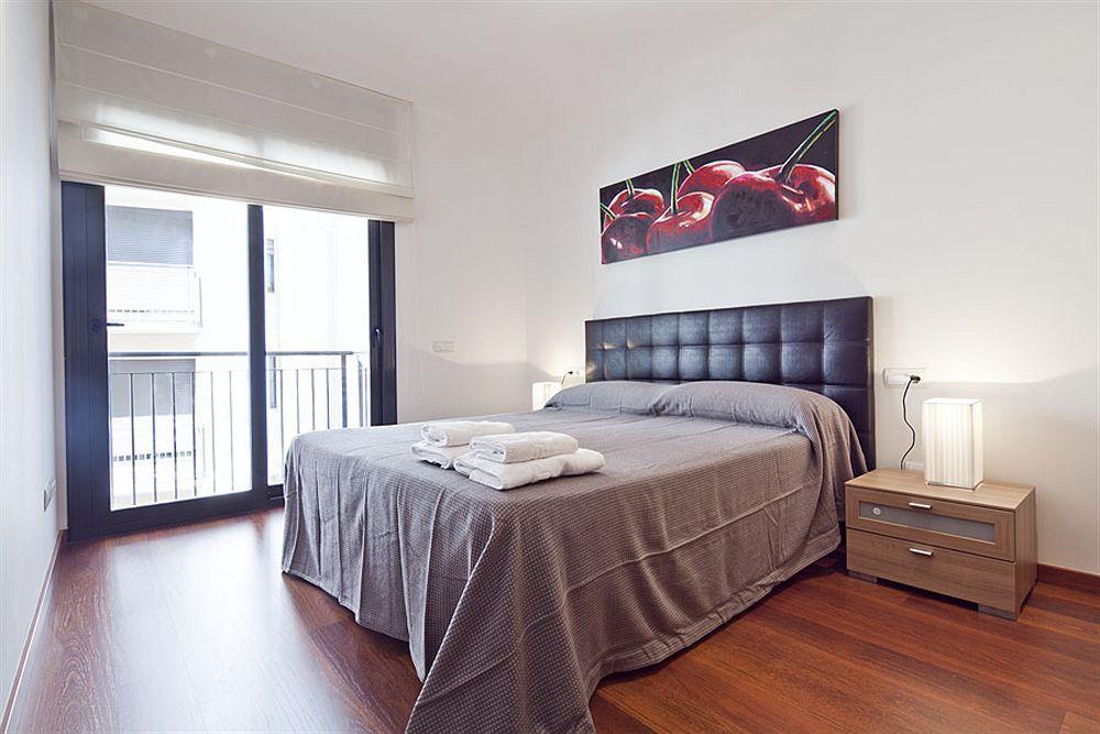 Sleep Urgell By Stay Barcelona Bagian luar foto