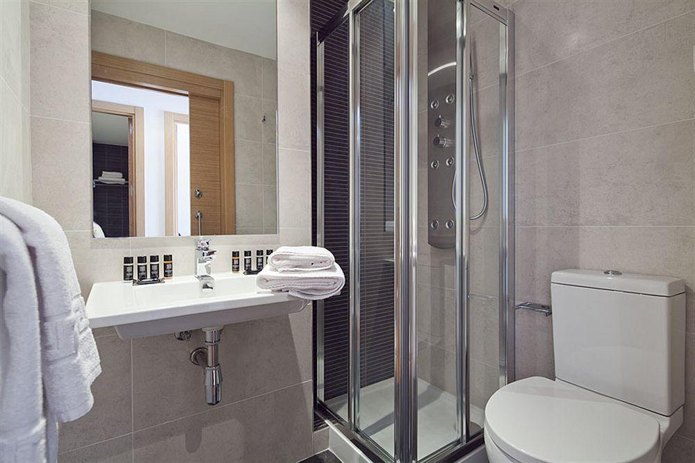 Sleep Urgell By Stay Barcelona Bagian luar foto