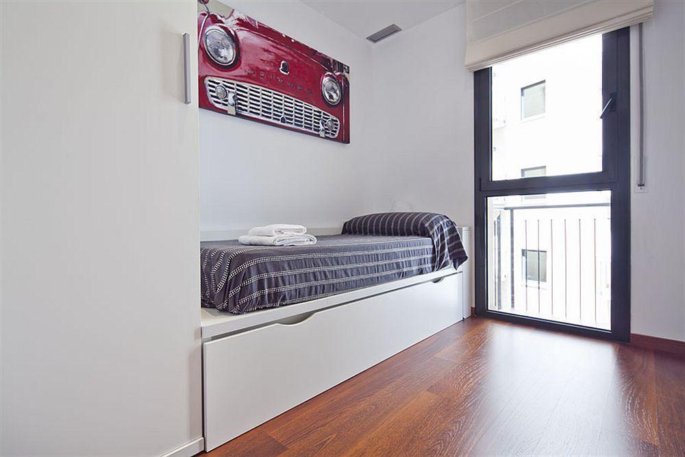 Sleep Urgell By Stay Barcelona Bagian luar foto