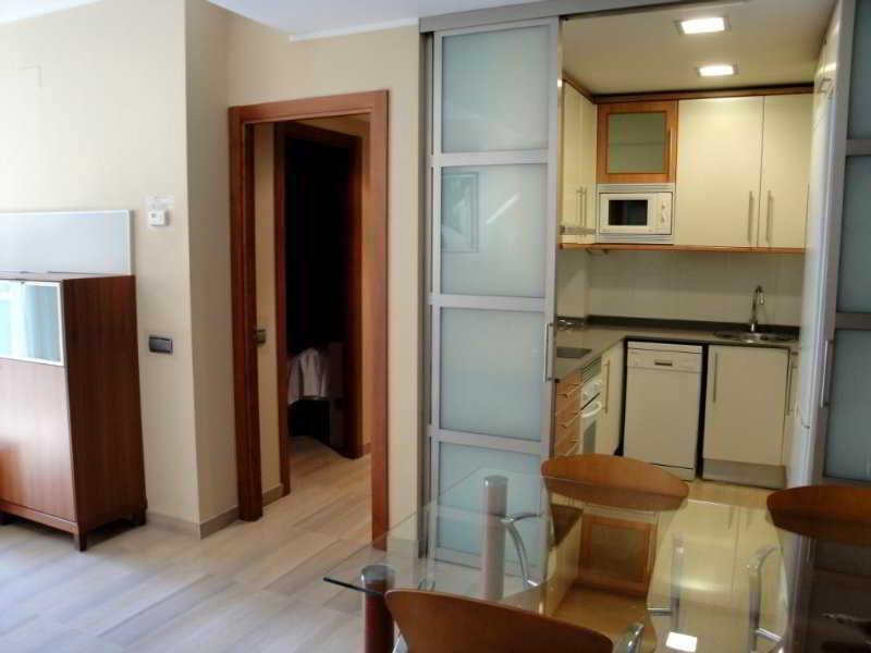 Sleep Urgell By Stay Barcelona Bagian luar foto
