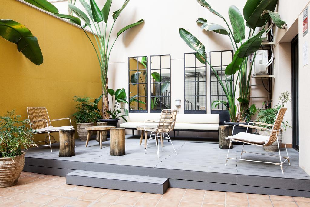 Sleep Urgell By Stay Barcelona Bagian luar foto