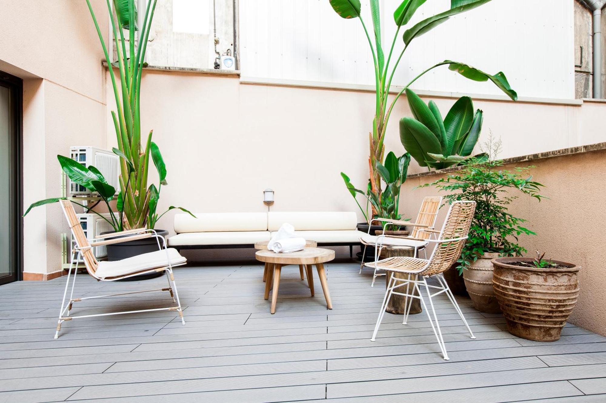 Sleep Urgell By Stay Barcelona Bagian luar foto