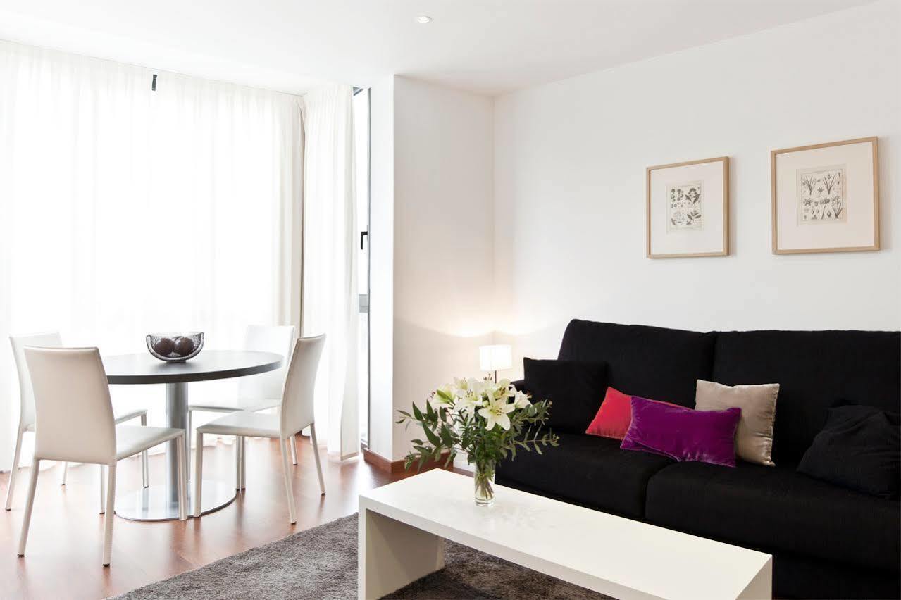 Sleep Urgell By Stay Barcelona Bagian luar foto