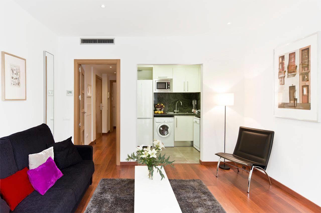 Sleep Urgell By Stay Barcelona Bagian luar foto