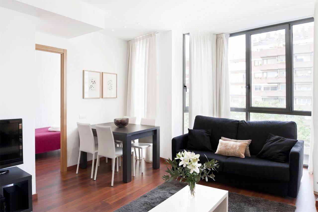 Sleep Urgell By Stay Barcelona Bagian luar foto
